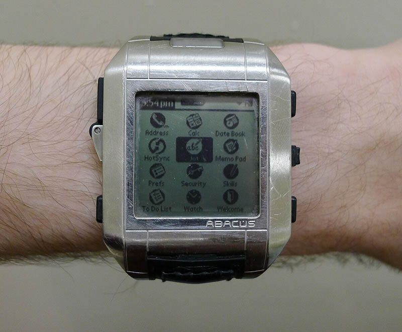 2002 Fossil Palm Pilot, Akıllı Saati Kim Buldu..