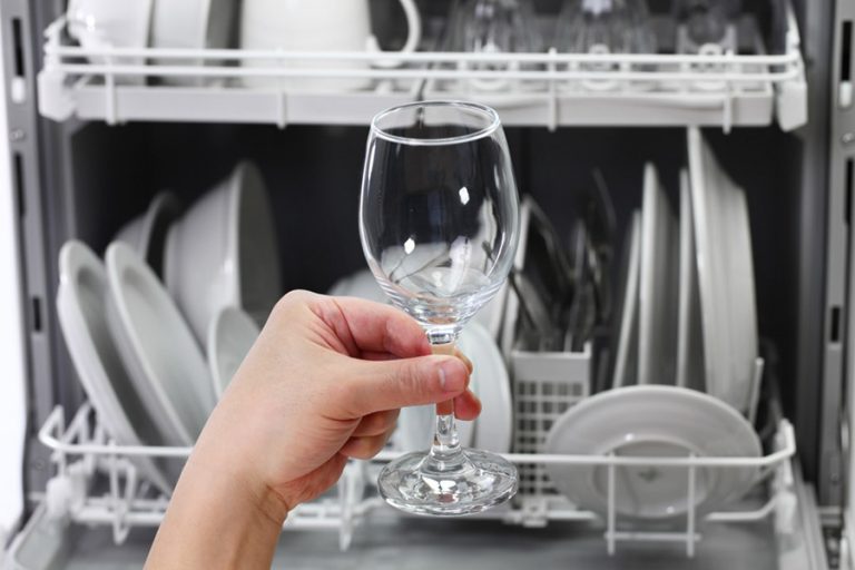 Bulaşık Makinesini Kim Buldu ? Bulaşık Makinesini Kim İcat Etti ? Kim