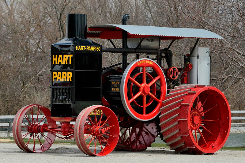 Charles Hart ve Charles Parr'ın ürettiği traktör. Traktörü kim icat etti..