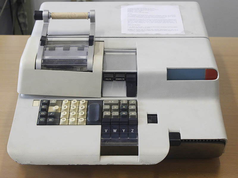 İlk masaüstü bilgisayar Olivetti Programma 101