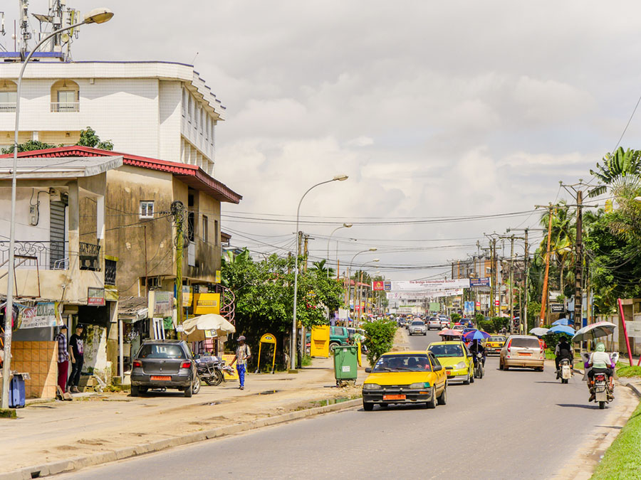 Kamerun'u Kim Kurdu ?