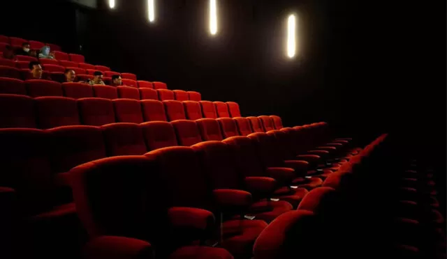 Tiyatroyu Kim Buldu?